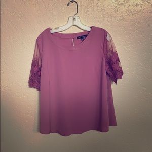 Kaii Blouse with Lace Sleeves